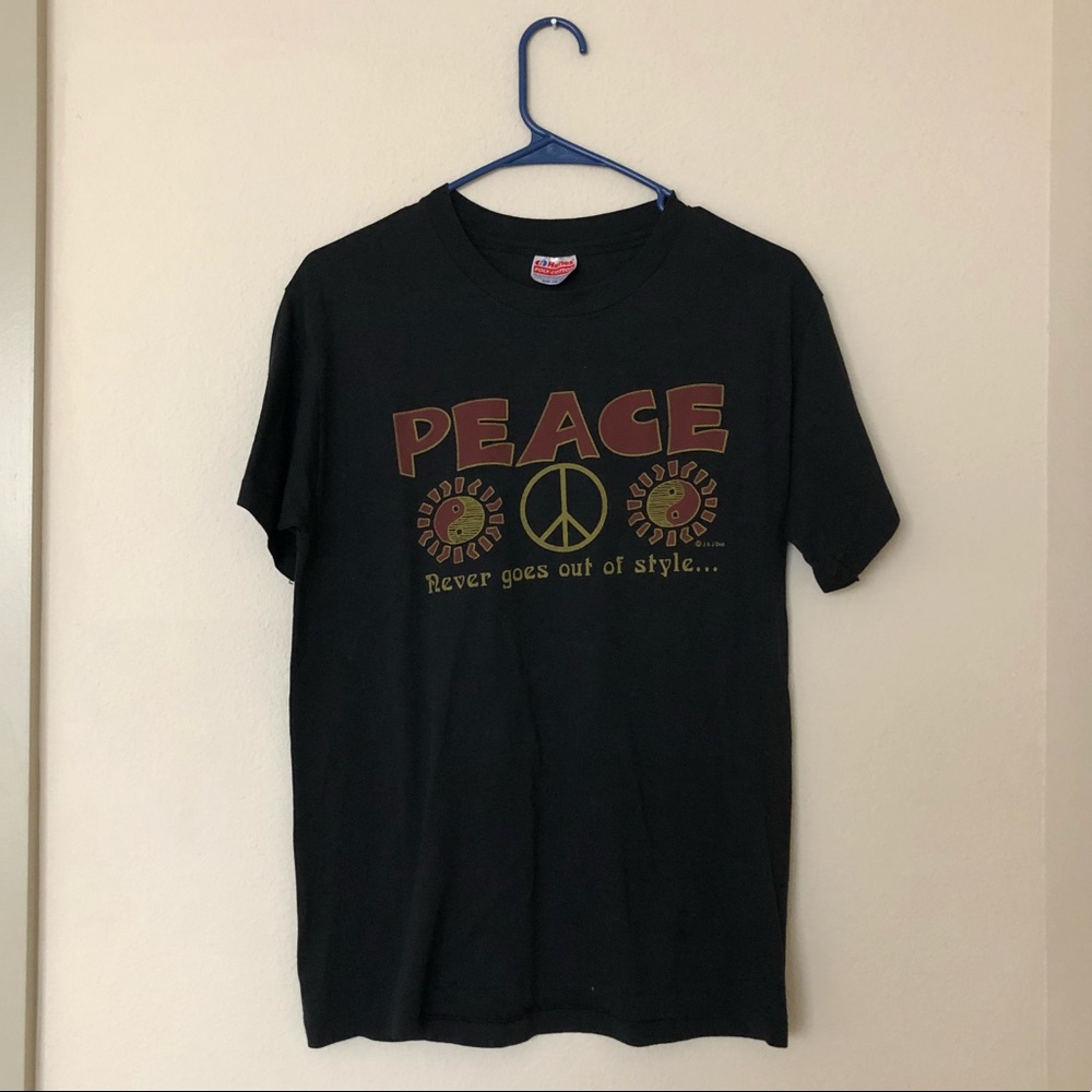 vintage hippie tee